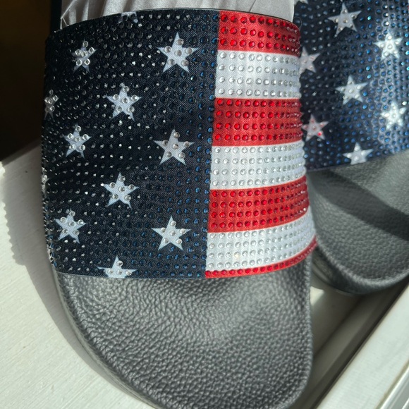 COPY - Flag sandals size 10 great for the Fourth of July or every day very spar… - Picture 7 of 7
